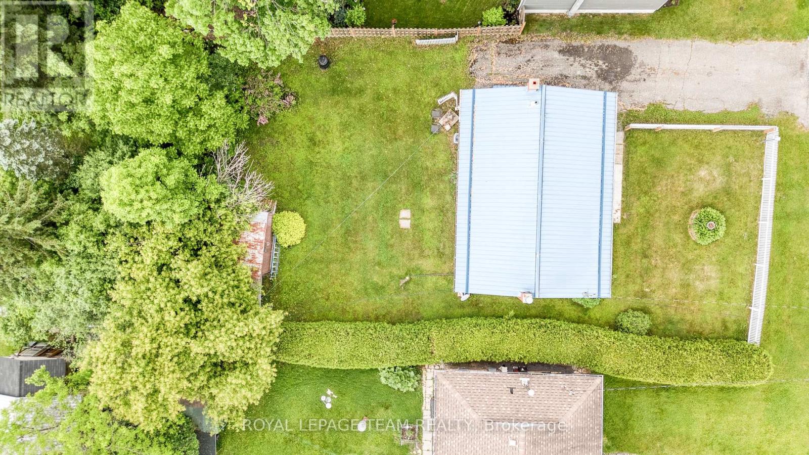 329 Wylie Street, Mississippi Mills, Ontario  K0A 1A0 - Photo 8 - X12221168