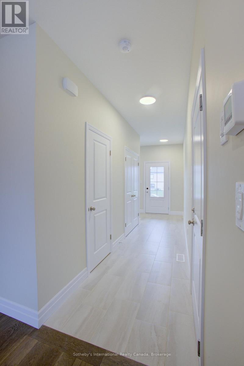 648 Wray Avenue S, North Perth, Ontario  N4W 3K9 - Photo 18 - X12221153