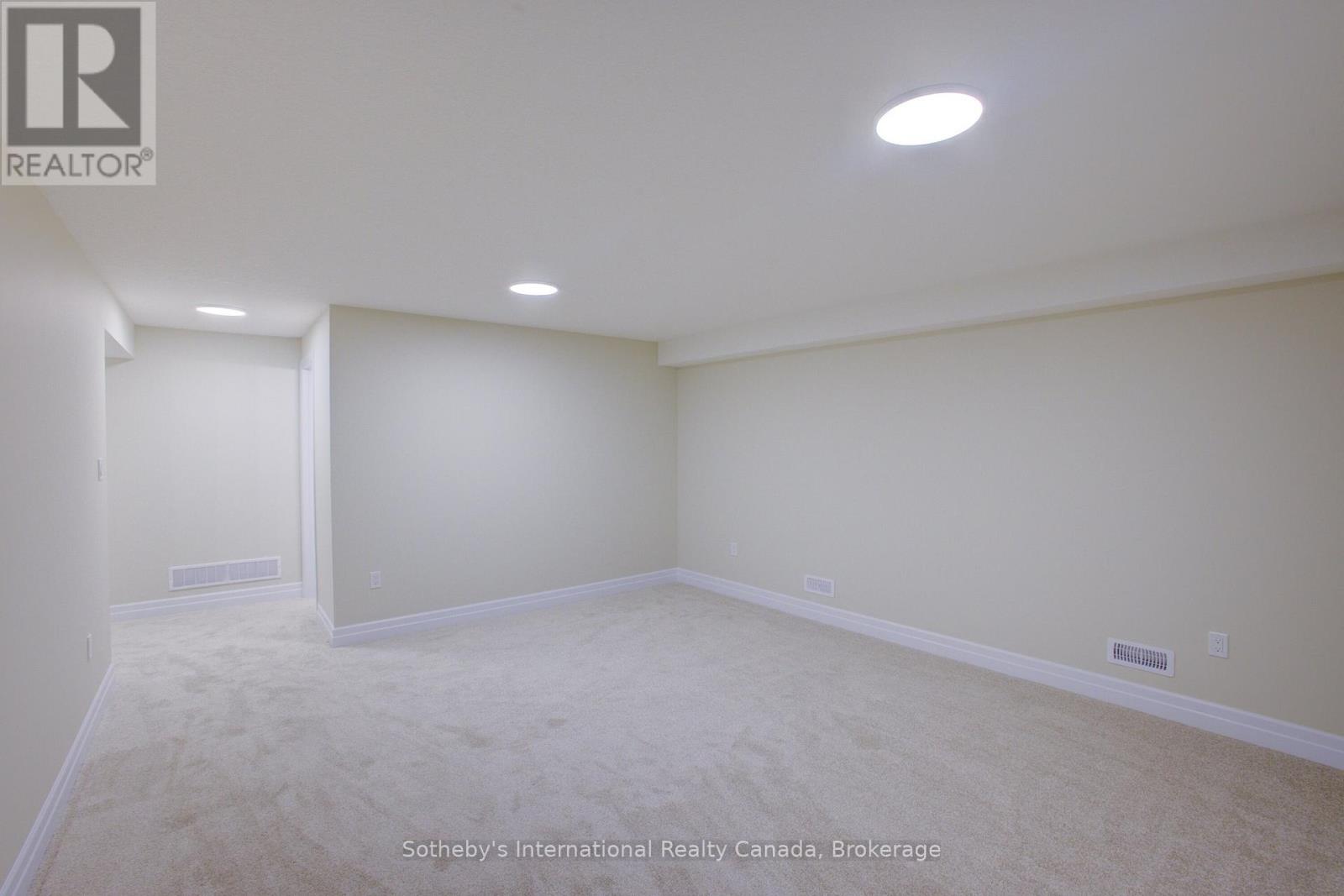 648 Wray Avenue S, North Perth, Ontario  N4W 3K9 - Photo 38 - X12221153