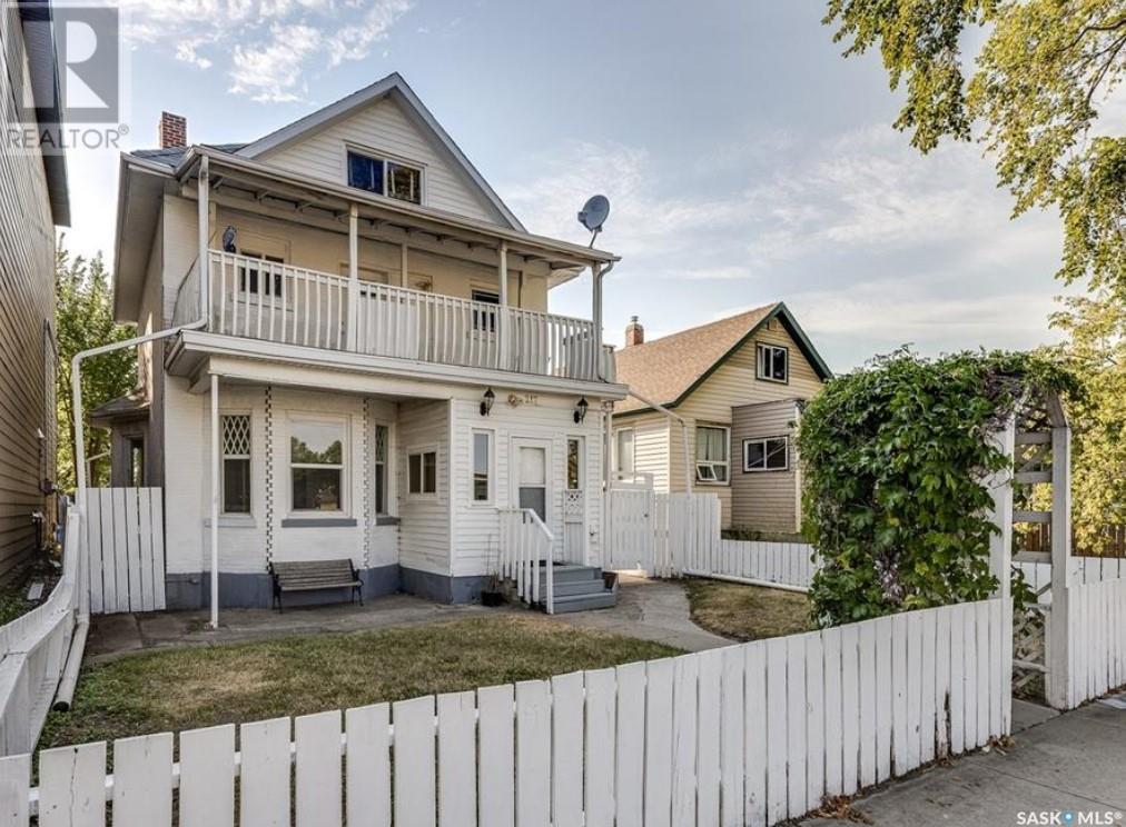 217 H AVENUE S, Saskatoon, Saskatchewan