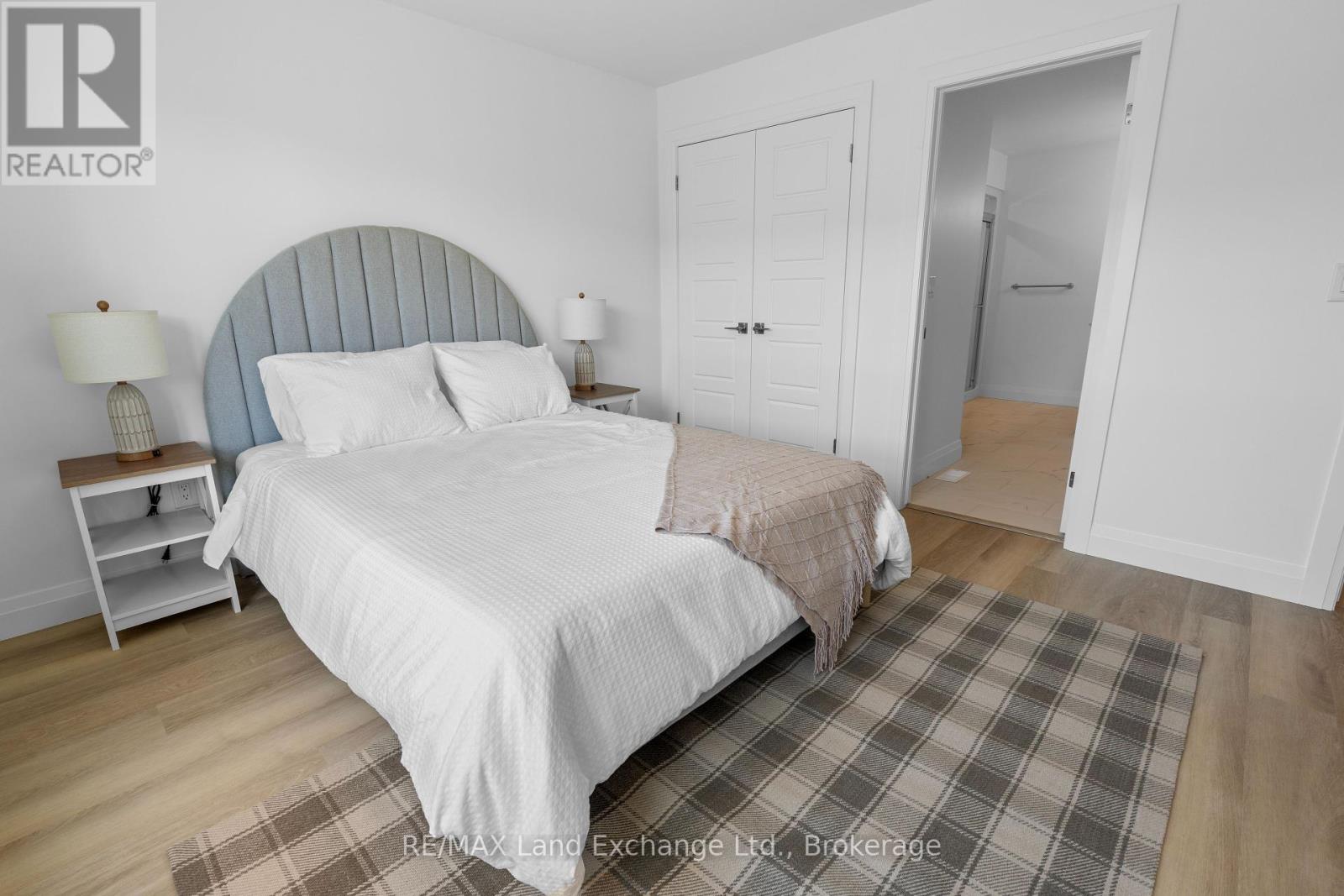 98 Eagle Court, Saugeen Shores, Ontario  N0H 2C3 - Photo 21 - X12151581