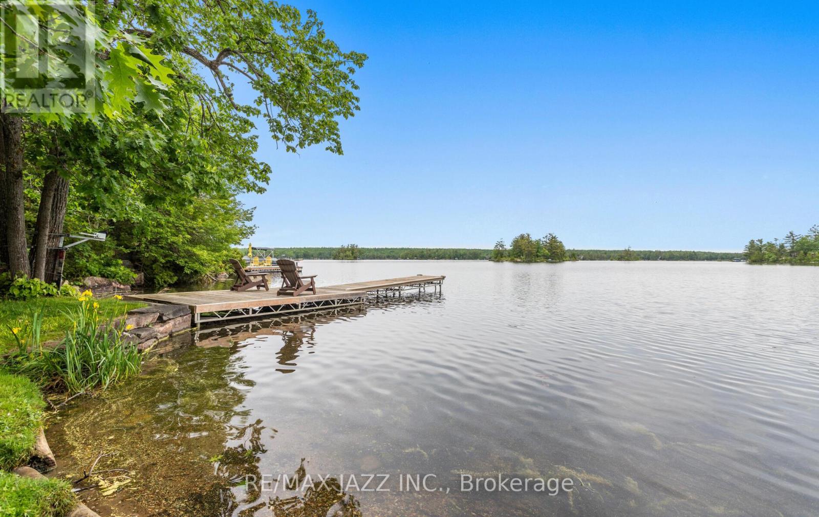 Property at 341 ELBOW POINT ROAD image 2