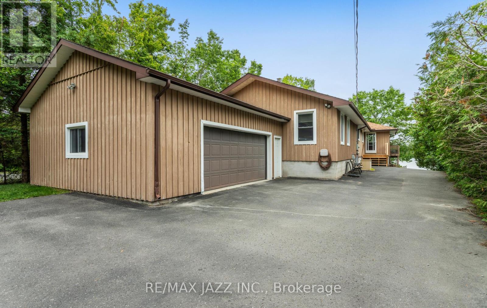 Property at 341 ELBOW POINT ROAD image 3