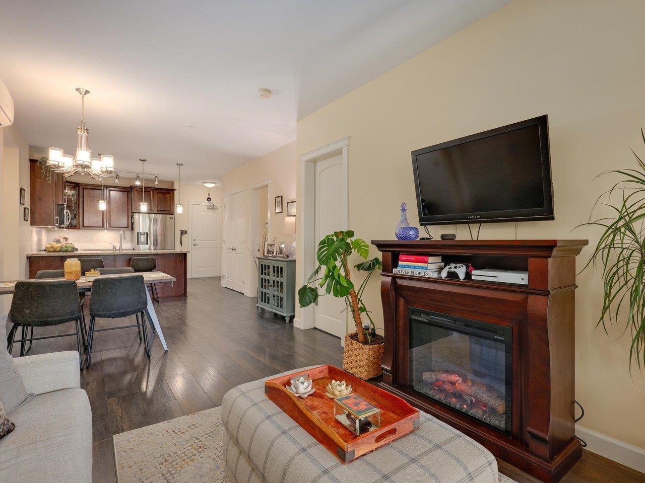 Property at 412 8558 202B STREET image 4