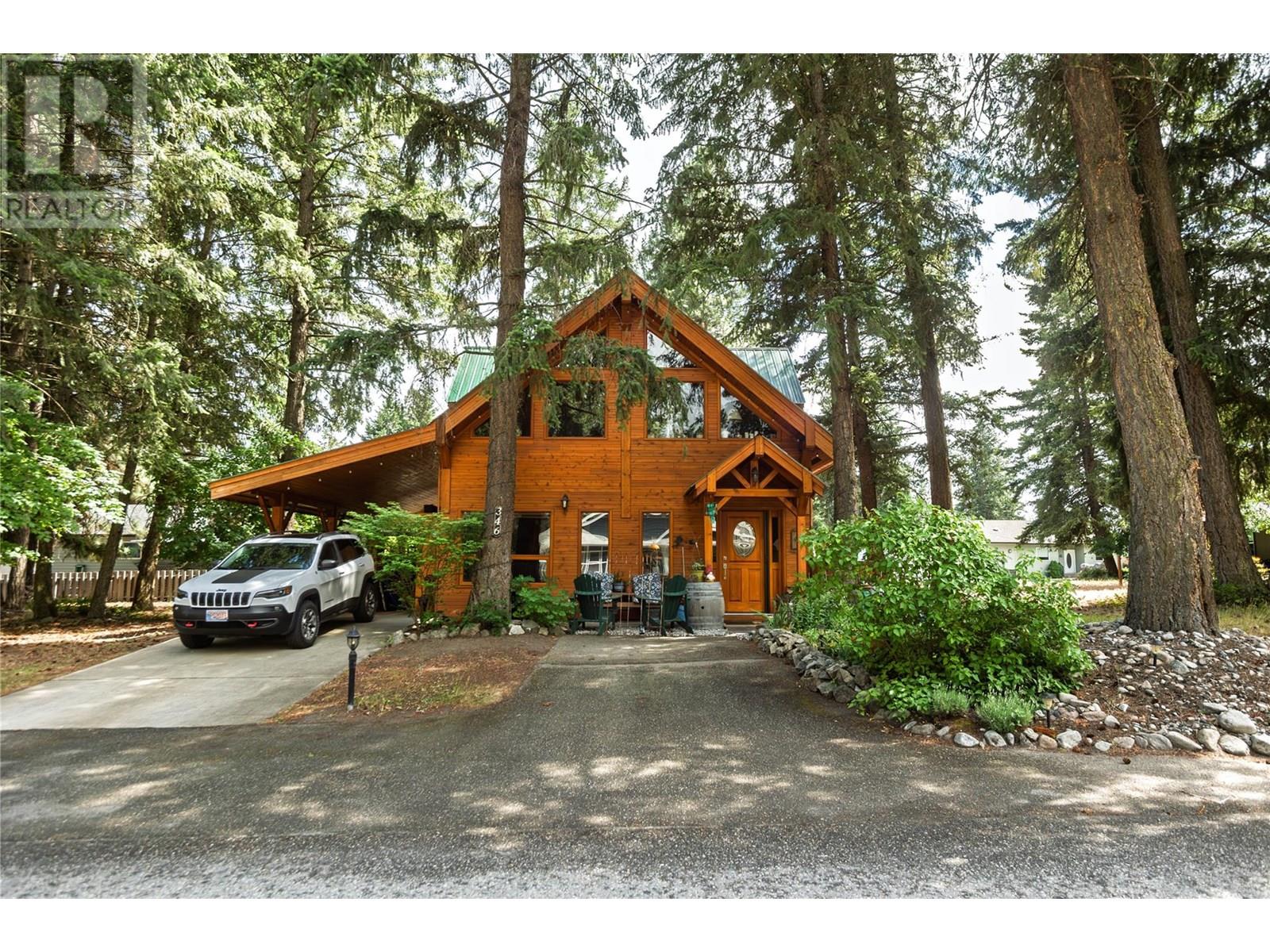 Property at 346 Hummingbird Avenue image 2