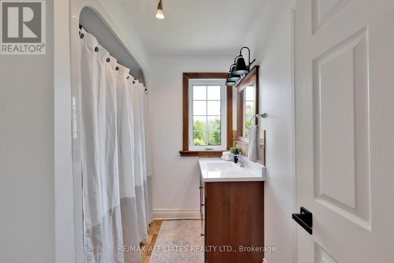 3 Kimini Drive, Ottawa, Ontario  K2S 1S6 - Photo 35 - X12221240