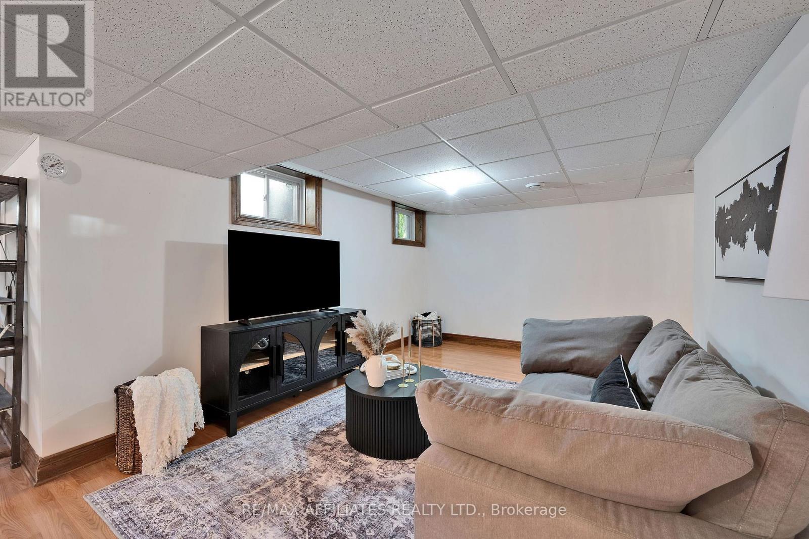 3 Kimini Drive, Ottawa, Ontario  K2S 1S6 - Photo 36 - X12221240