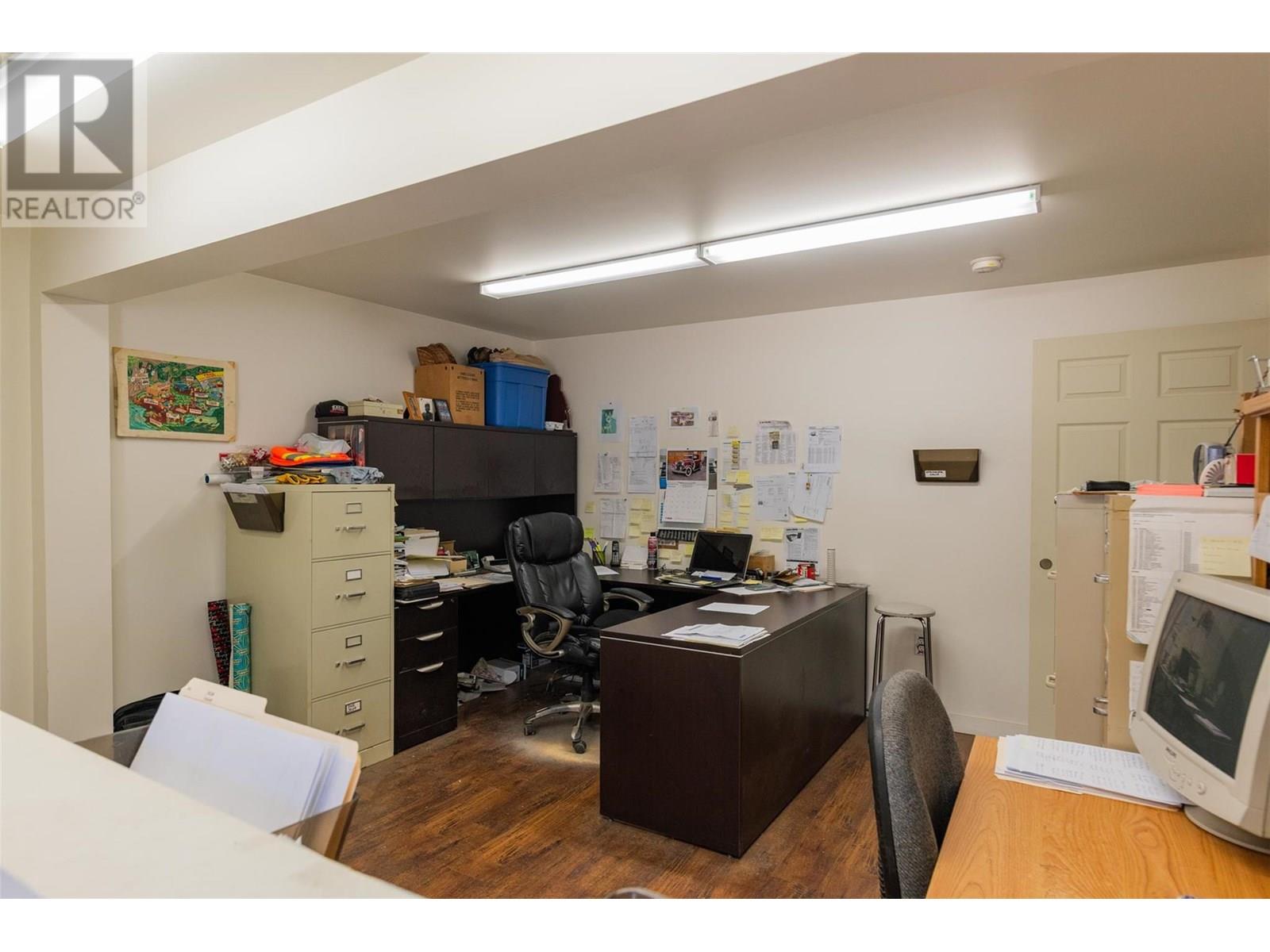 3160 Highway Drive, Trail, British Columbia  V1R 2T3 - Photo 70 - 10351674