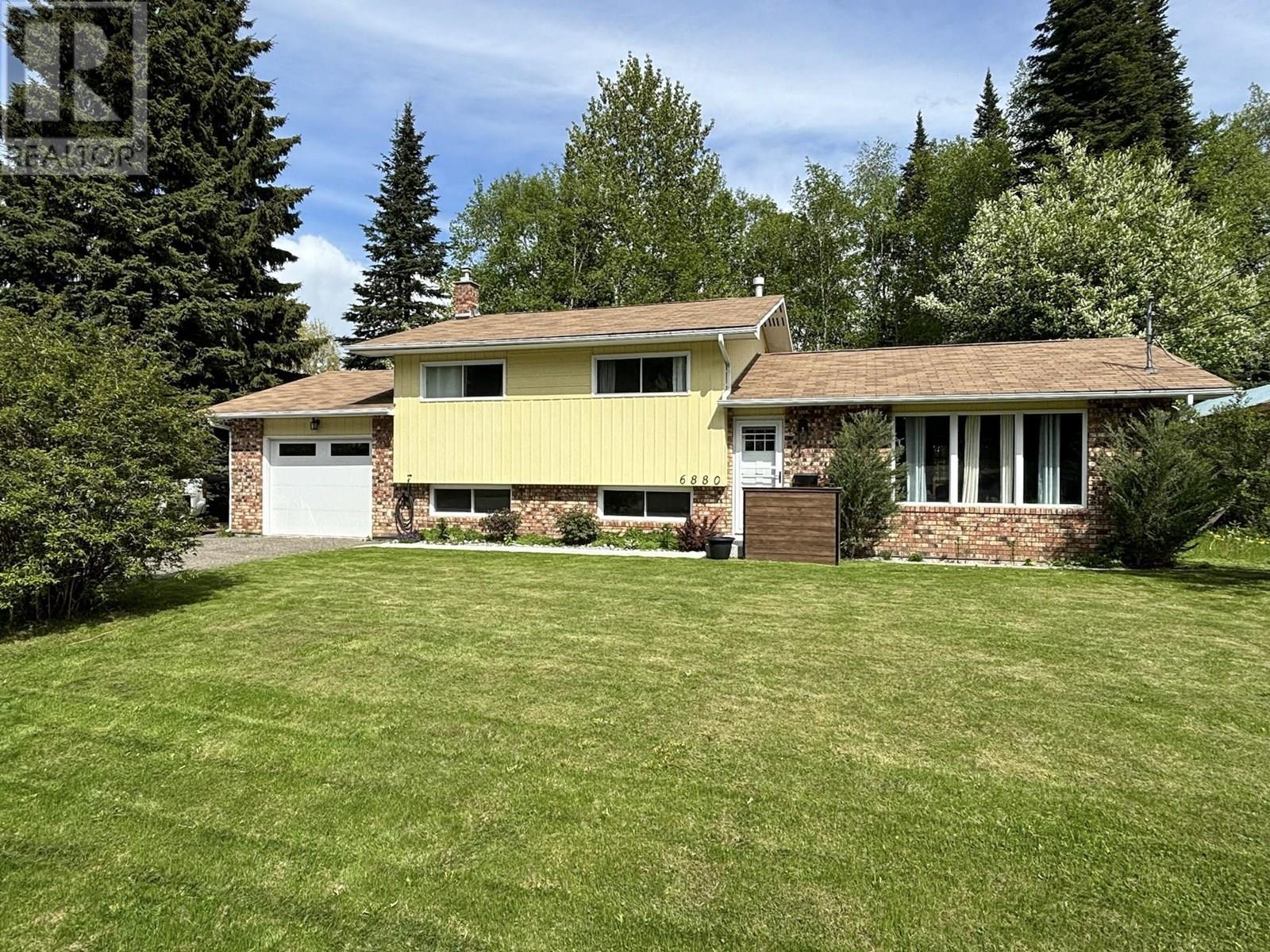 Property at 6880 LILAC CRESCENT image 2