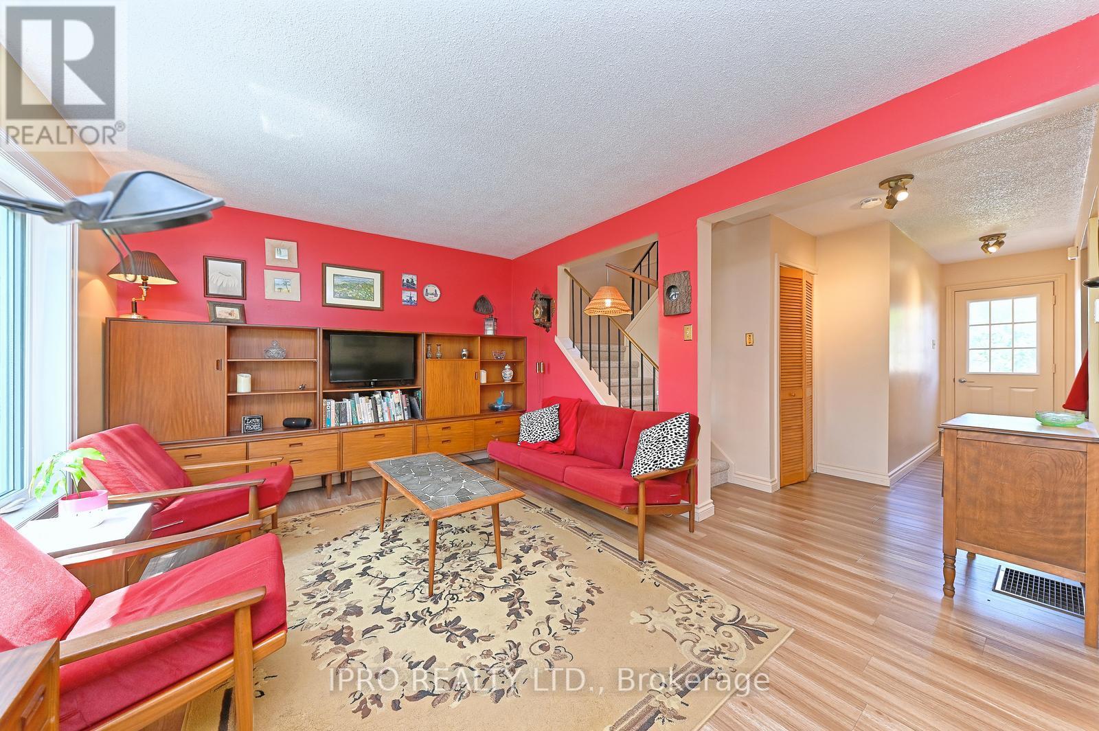 Property at 4 GREENFIELD SQUARE image 5