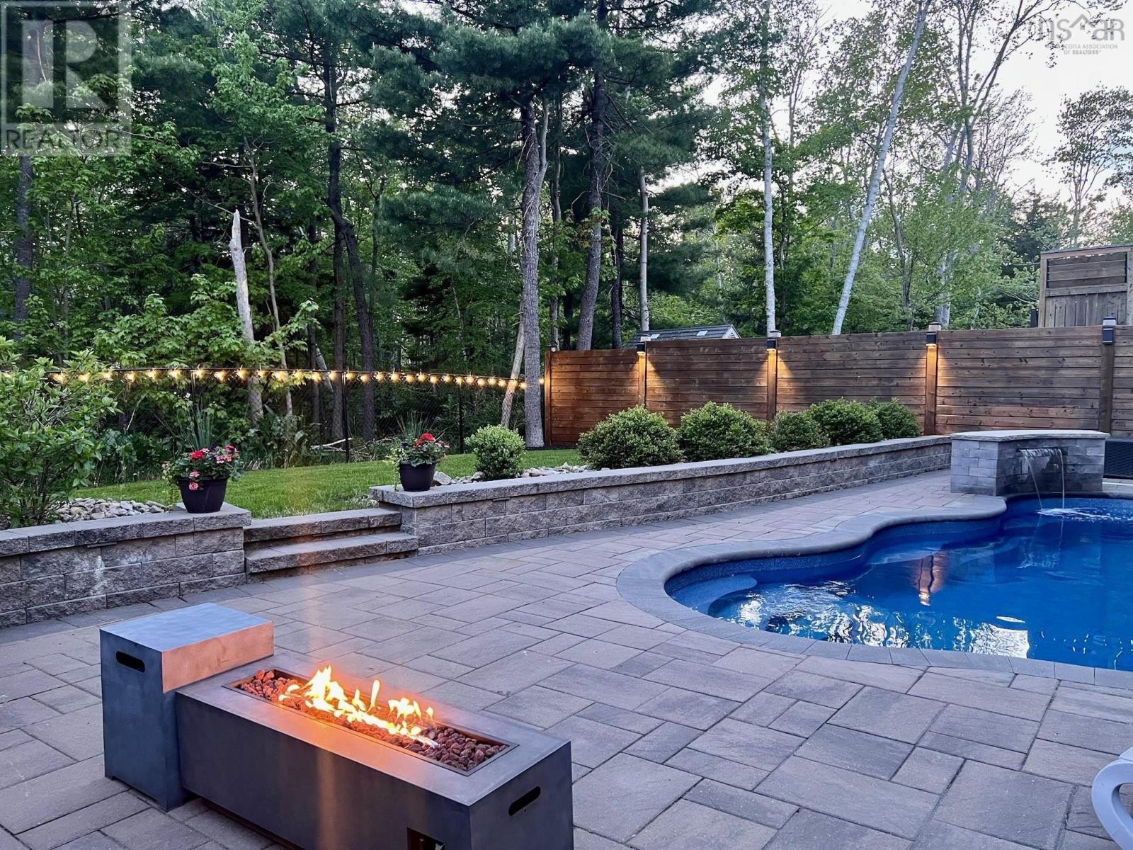 Property at 49 Crownridge Drive image 2