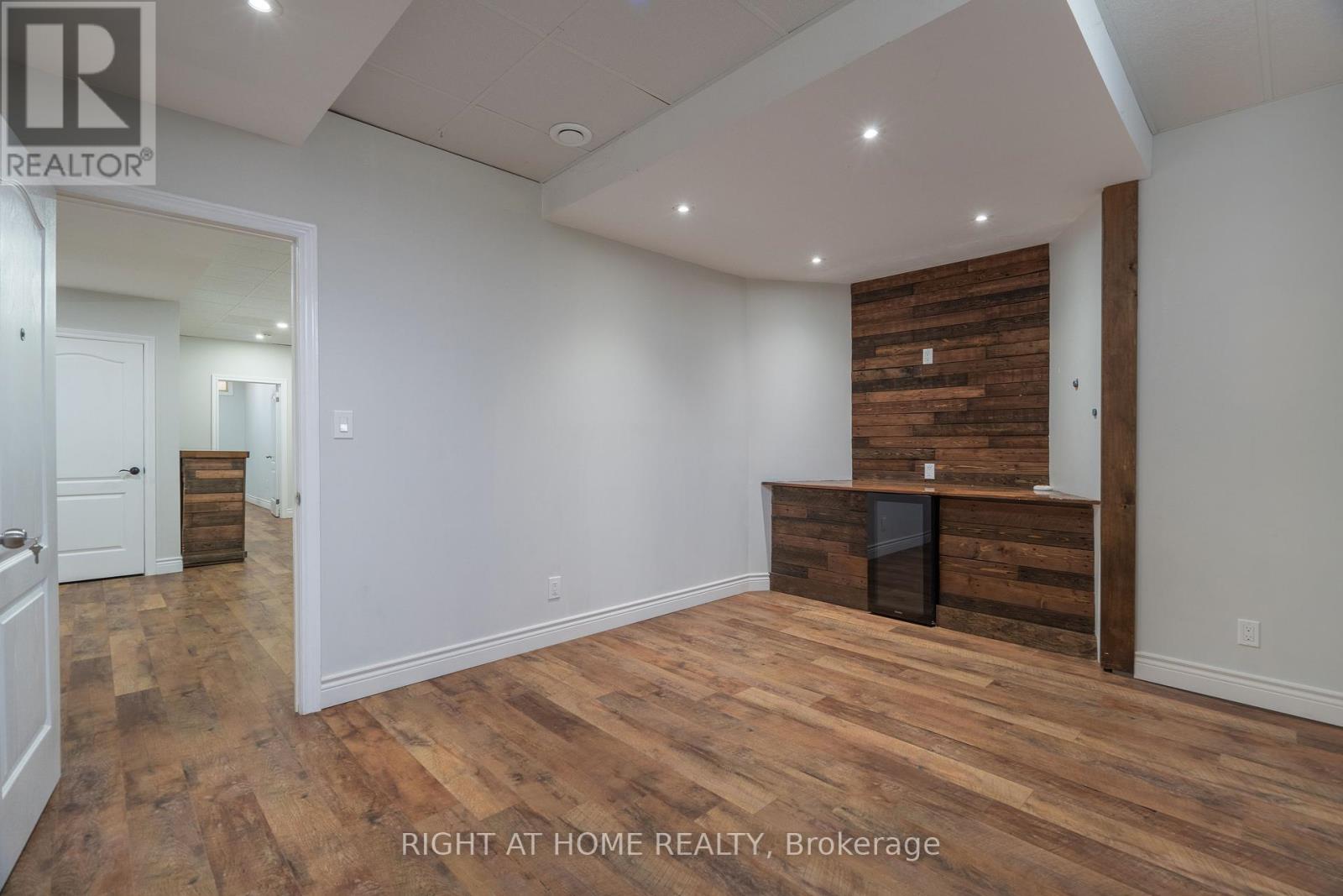 2205 Coronation Boulevard, Cambridge, Ontario  N3H 3S1 - Photo 18 - X12221170