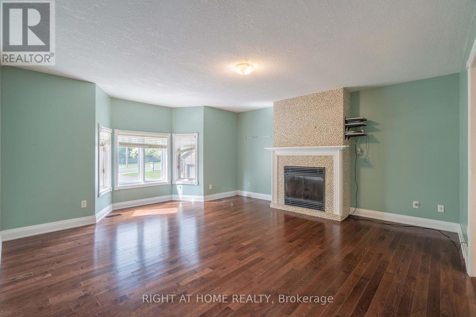 2205 Coronation Boulevard, Cambridge, Ontario  N3H 3S1 - Photo 9 - X12221170