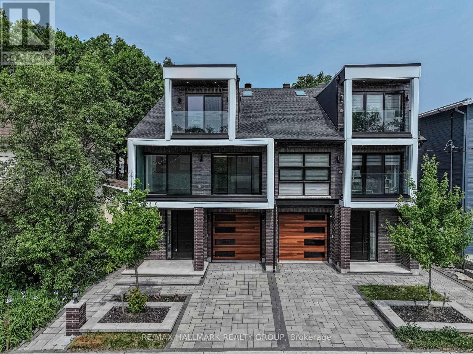 Property at 185A 185B CARLETON AVENUE image 2