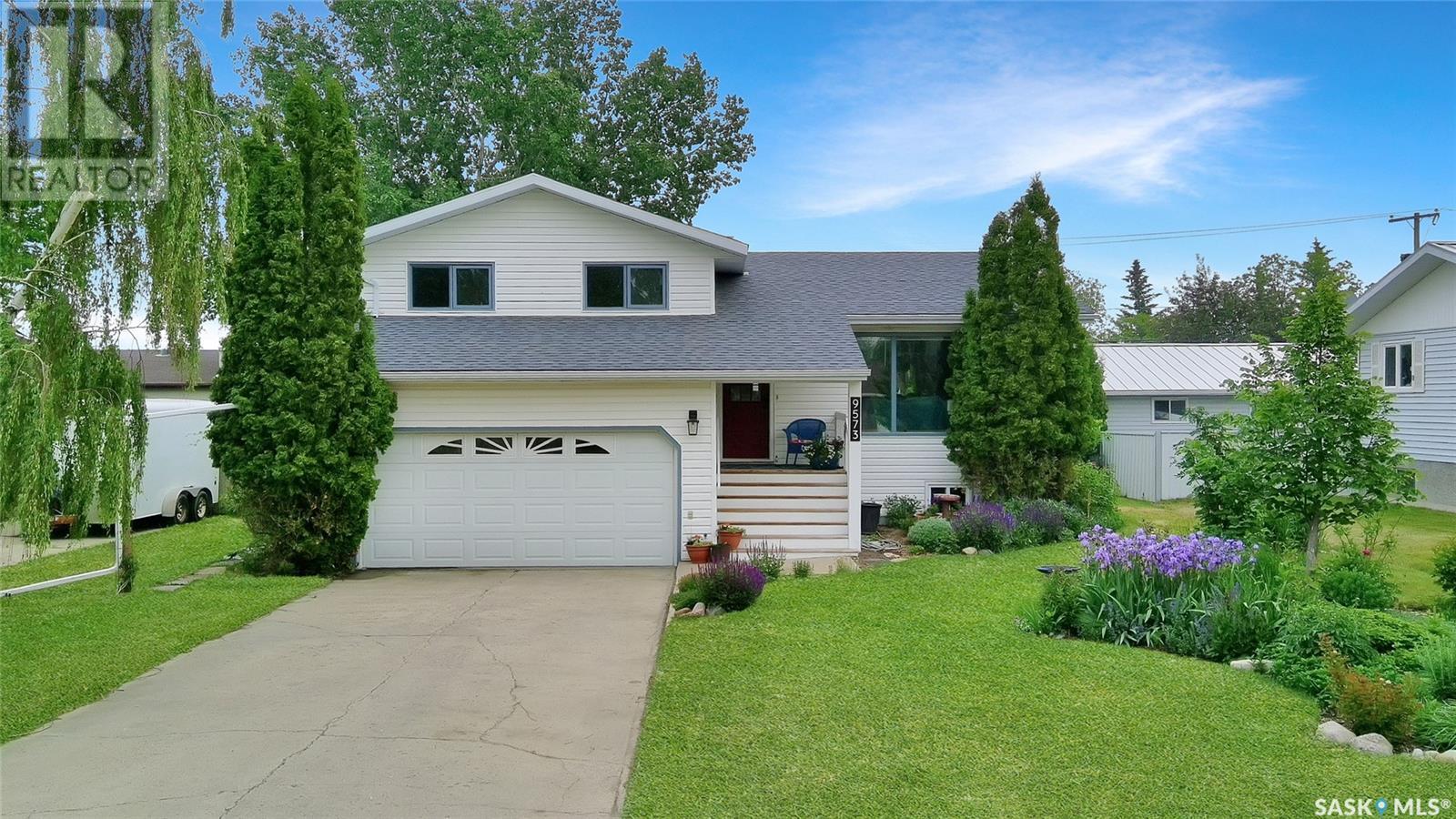 9573 Roger Aldag AVENUE, Gull Lake, Saskatchewan