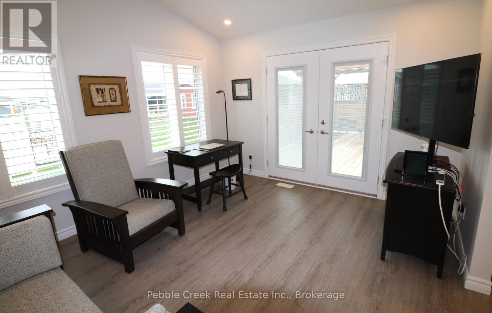 112 Huron Heights Drive, Ashfield-Colborne-Wawanosh, Ontario  N7A 0C1 - Photo 15 - X12156734