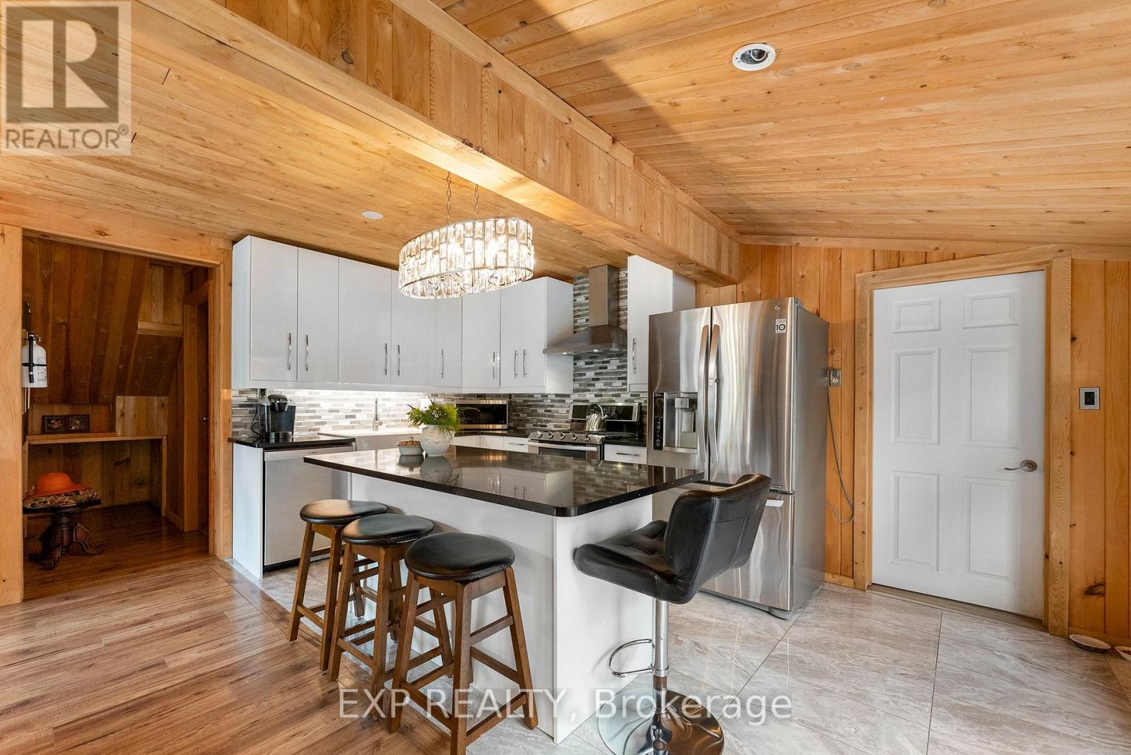 92 Lost Nation Road, Brudenell, Ontario  K0J 2E0 - Photo 9 - X12221362