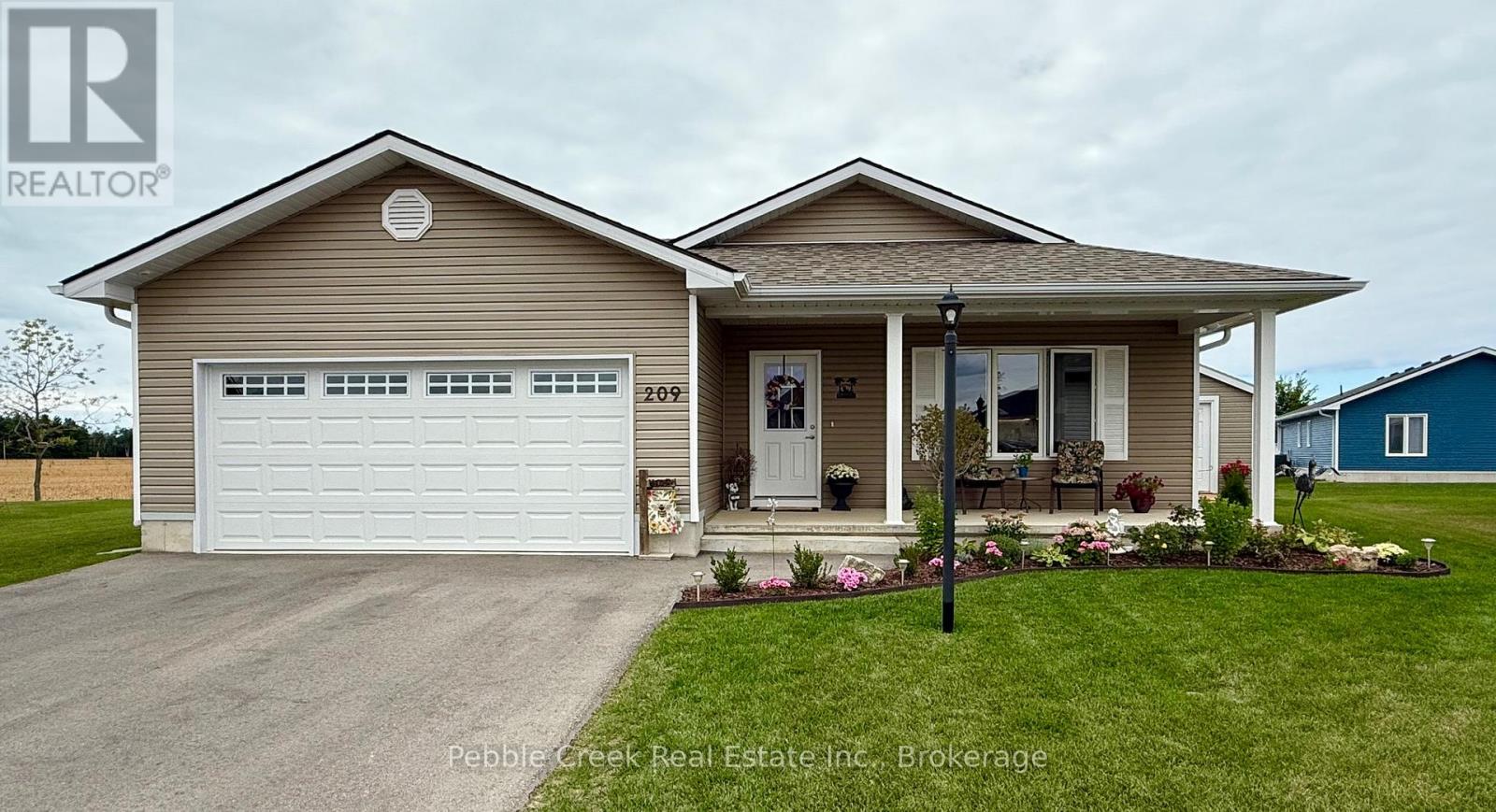 209 Lake Breeze Drive, Ashfield-Colborne-Wawanosh, Ontario  N7A 0C6 - Photo 41 - X12105126
