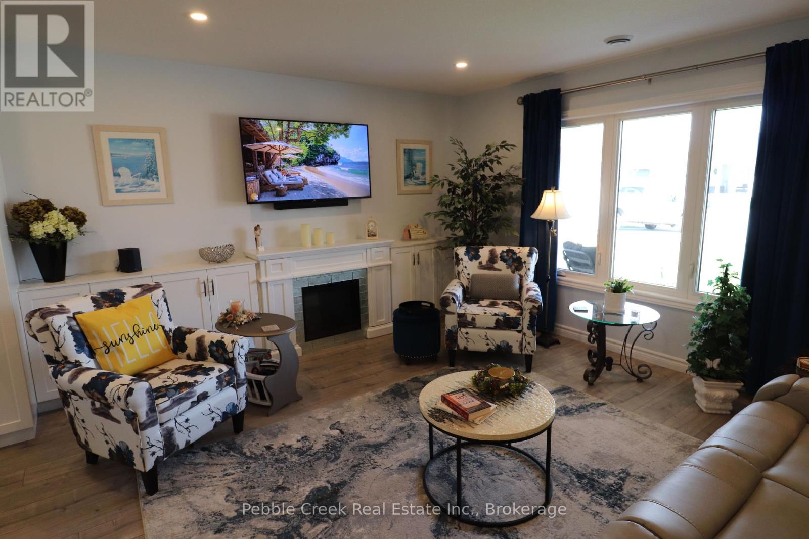 209 Lake Breeze Drive, Ashfield-Colborne-Wawanosh, Ontario  N7A 0C6 - Photo 5 - X12105126