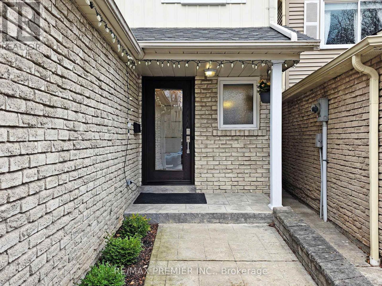 Property at 2683 ROMARK MEWS image 5