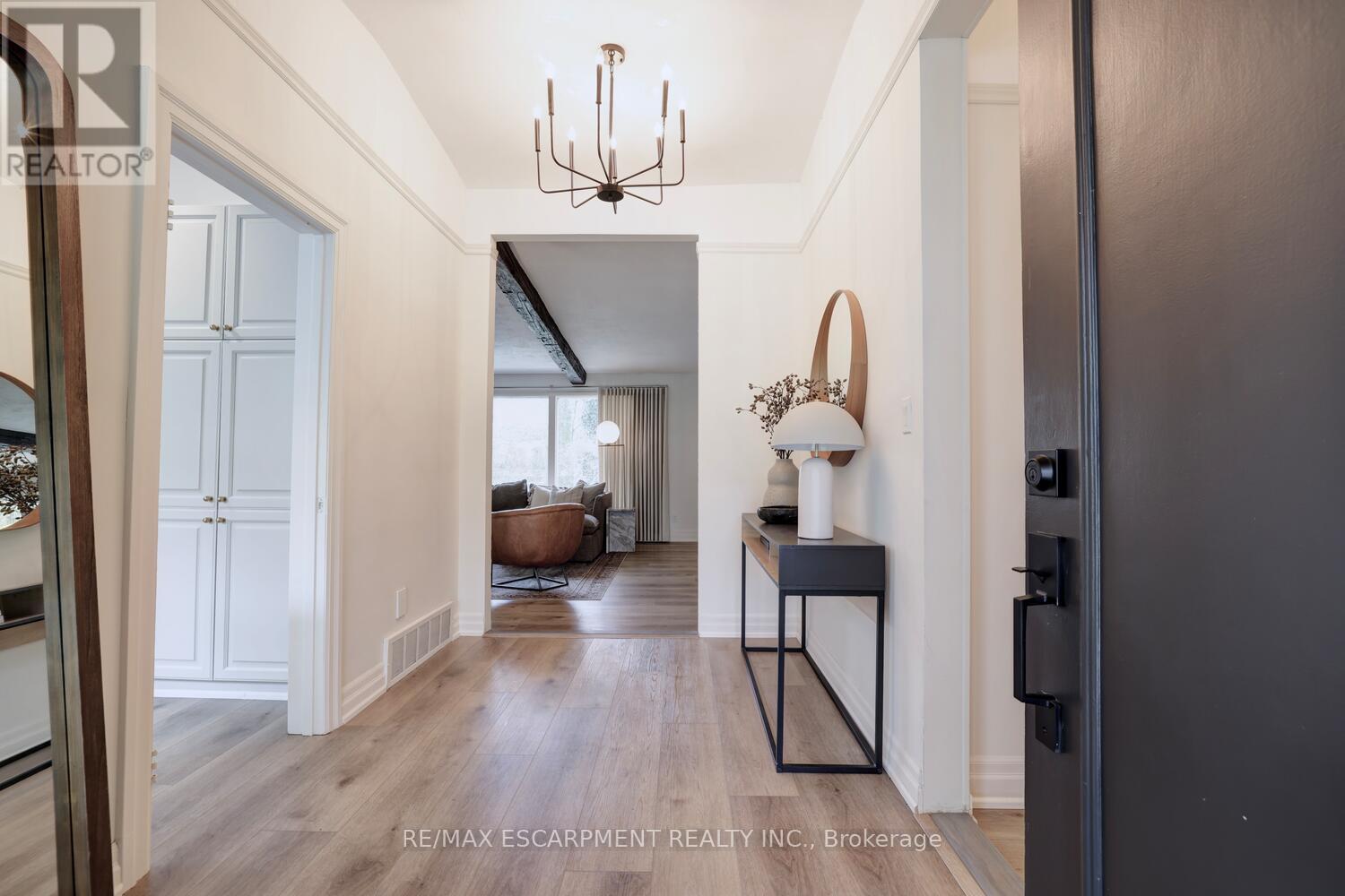Property at 146 BIRETT DRIVE image 3