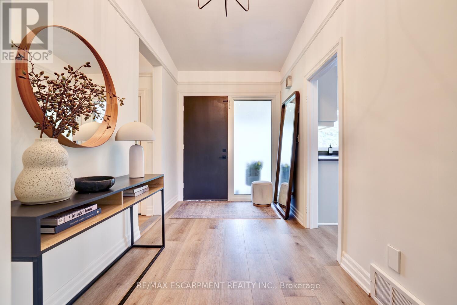 Property at 146 BIRETT DRIVE image 4