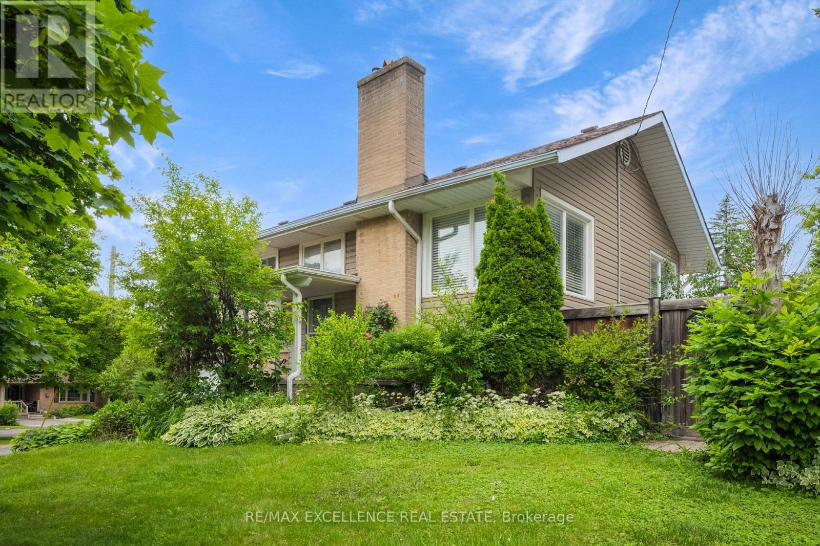 Property at 38 ELDOMAR AVENUE image 4