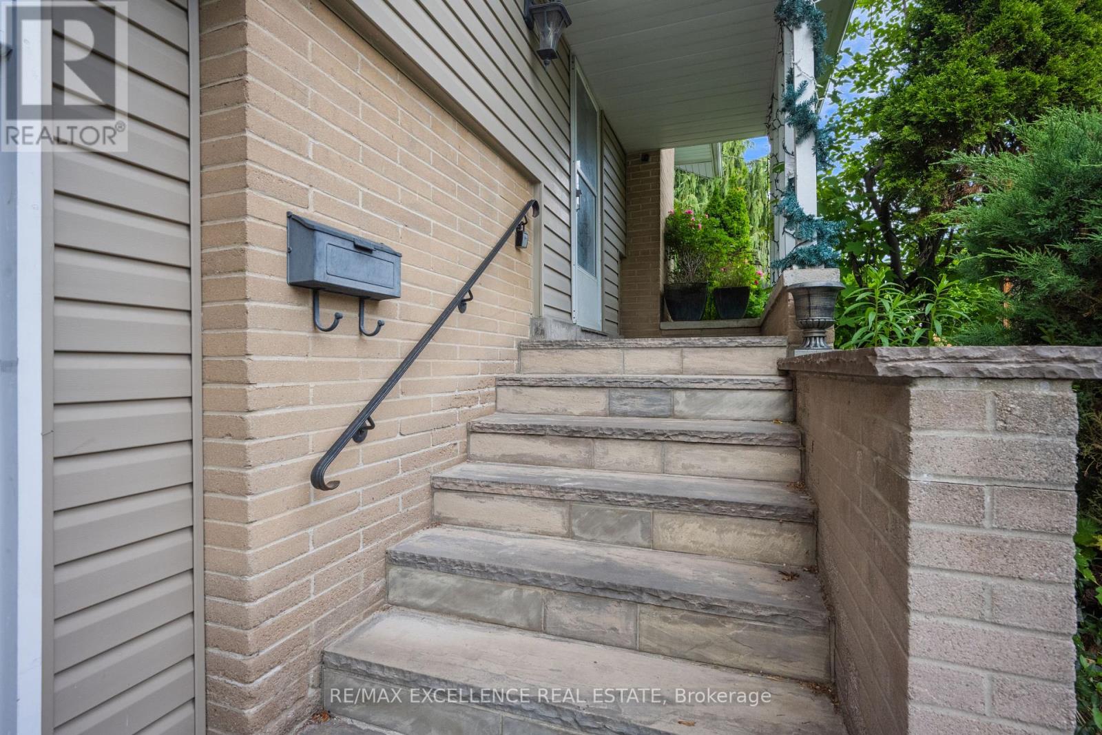 Property at 38 ELDOMAR AVENUE image 5