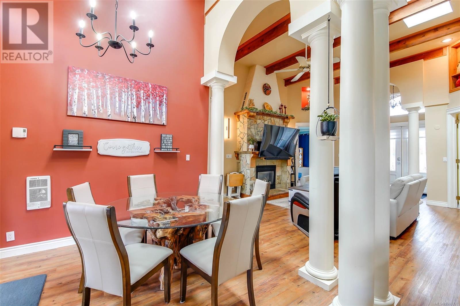 Property at 4101 Parkinson Pl image 3