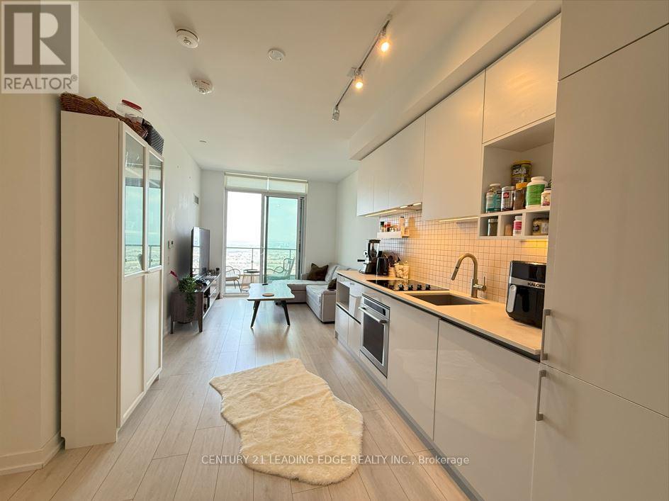 5515 - 950 PORTAGE PARKWAY N, Vaughan, Ontario