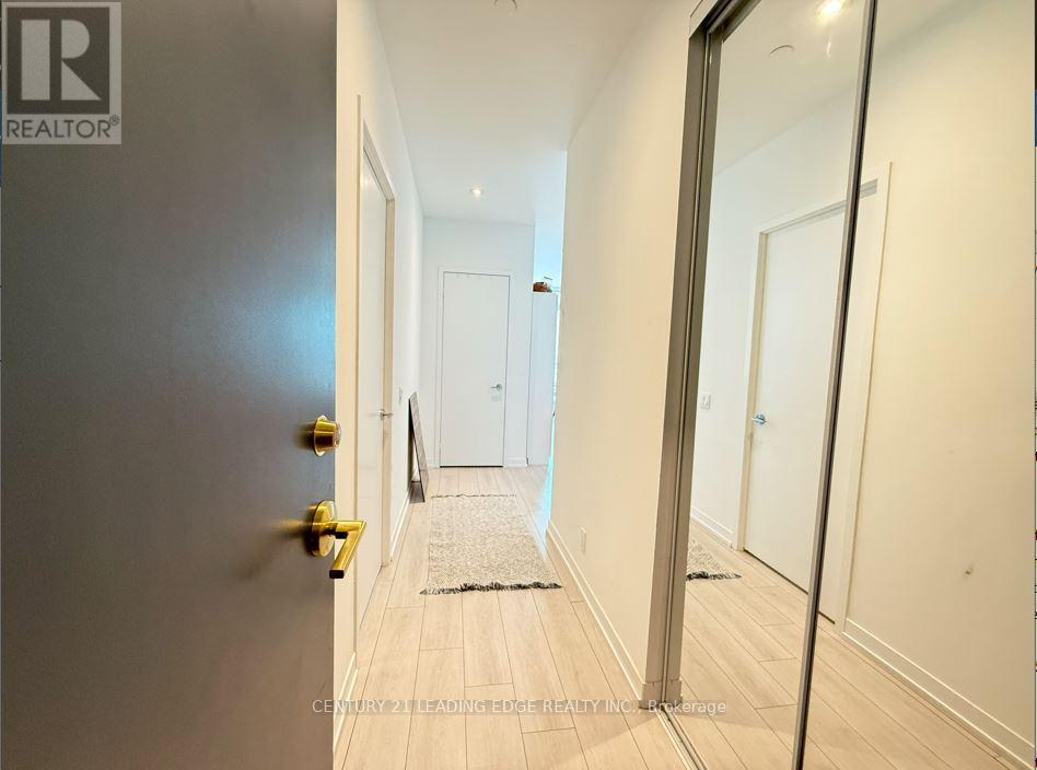 5515 - 950 Portage Parkway N, Vaughan (Vaughan Corporate Centre), Ontario  L4K 0J7 - Photo 18 - N12221411