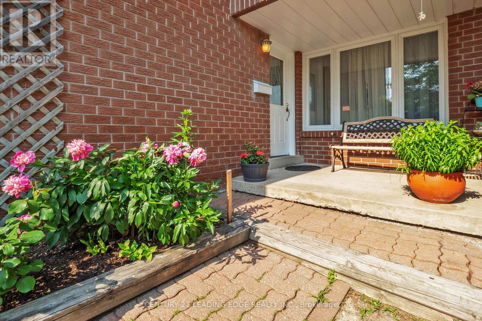 Property at 148 STEPHEN STREET image 4