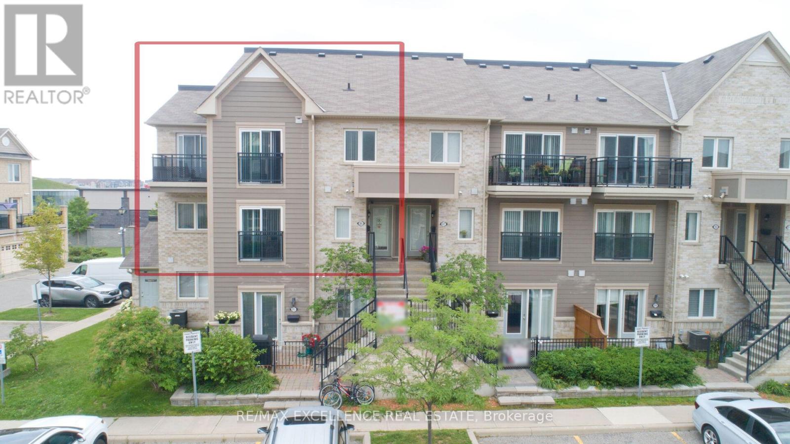 Property at 86 - 60 FAIRWOOD CIRCLE image 1
