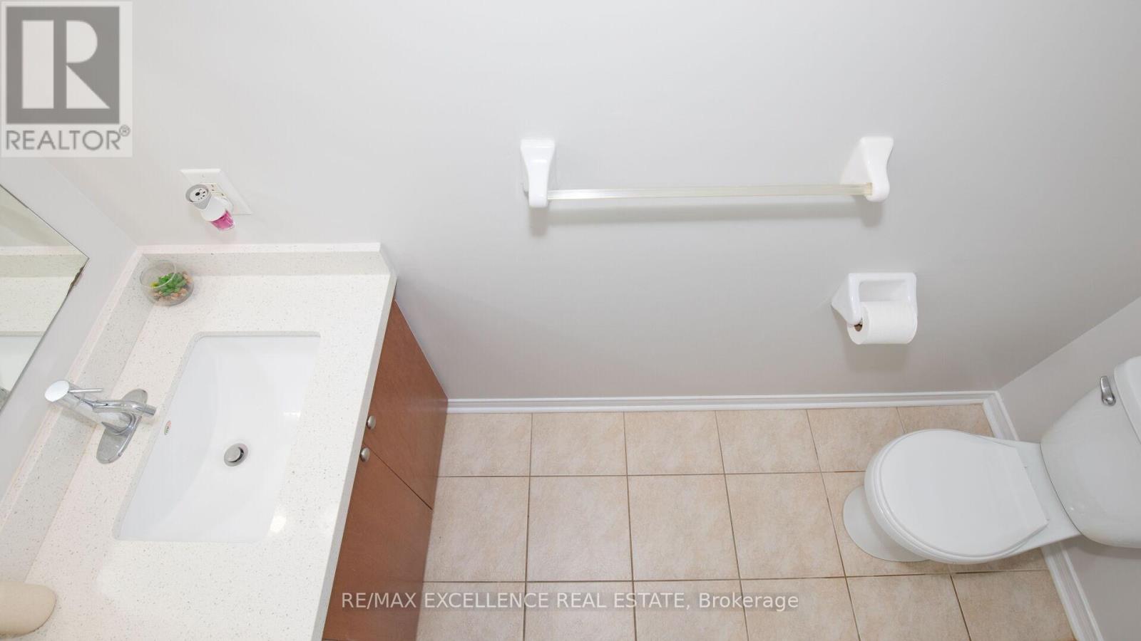 86 - 60 Fairwood Circle, Brampton, Ontario  L6R 0Y6 - Photo 18 - W12221395