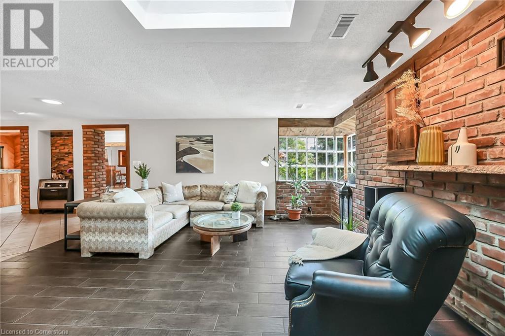 Property at 70 HOME Street image 5