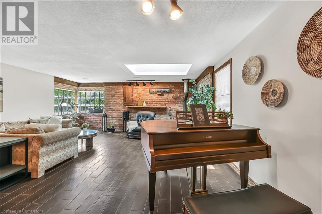 70 Home Street, Dundas, Ontario  L9H 5W3 - Photo 6 - 40741181