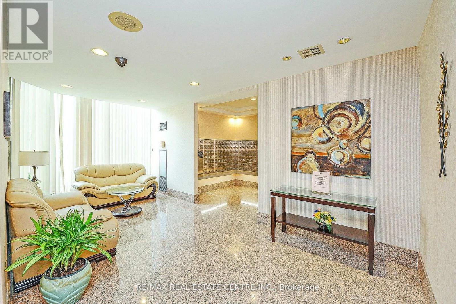 1805 - 55 Elm Drive, Mississauga, Ontario  L5B 3Z3 - Photo 42 - W12221434