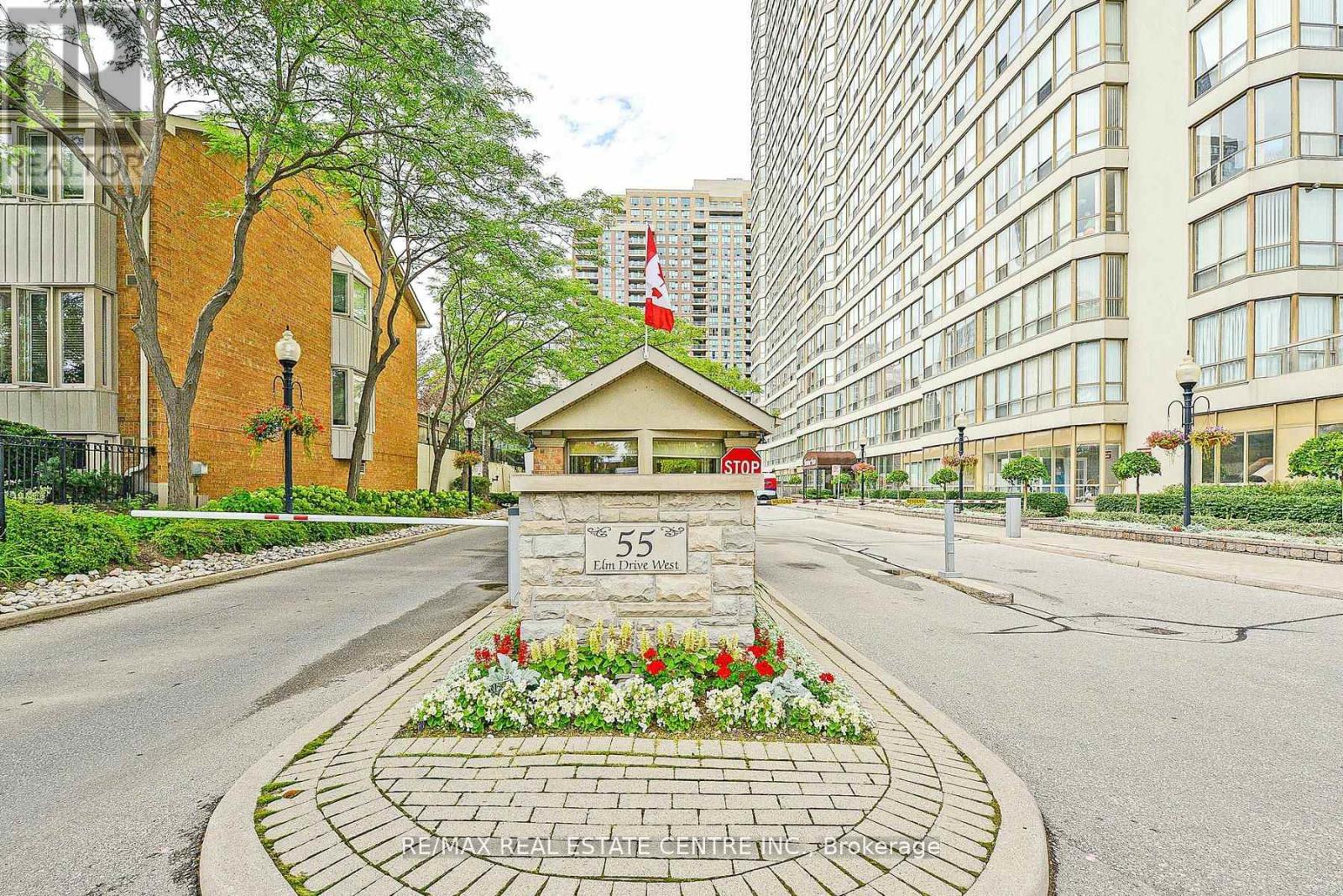 1805 - 55 Elm Drive, Mississauga, Ontario  L5B 3Z3 - Photo 5 - W12221434
