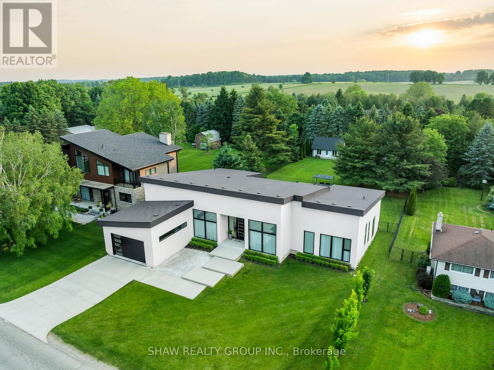 Property at 1448 MANNHEIM ROAD image 2