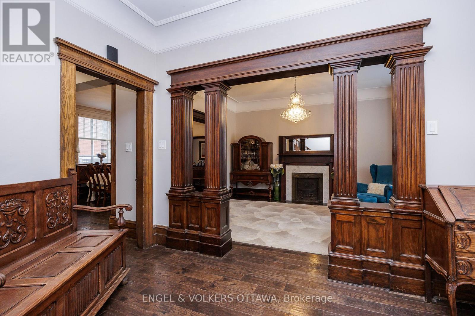 Property at 172 CARTIER STREET N image 4