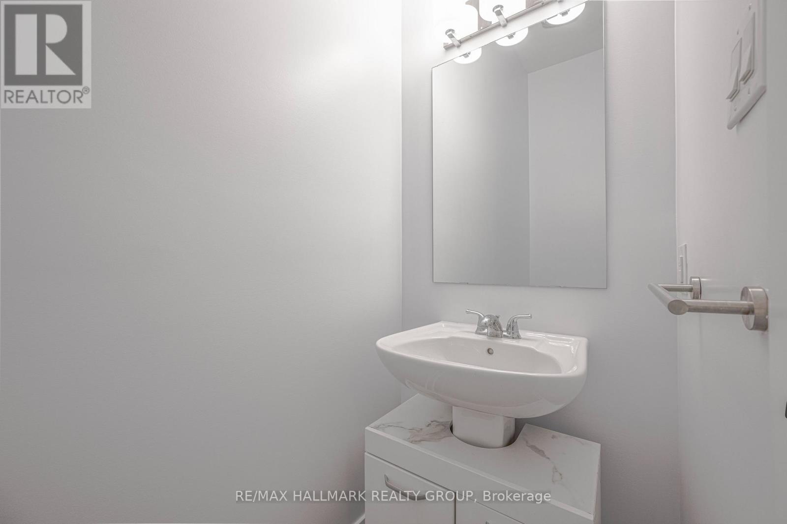 6357 Perth Street, Ottawa, Ontario  K0A 2Z0 - Photo 7 - X12221453