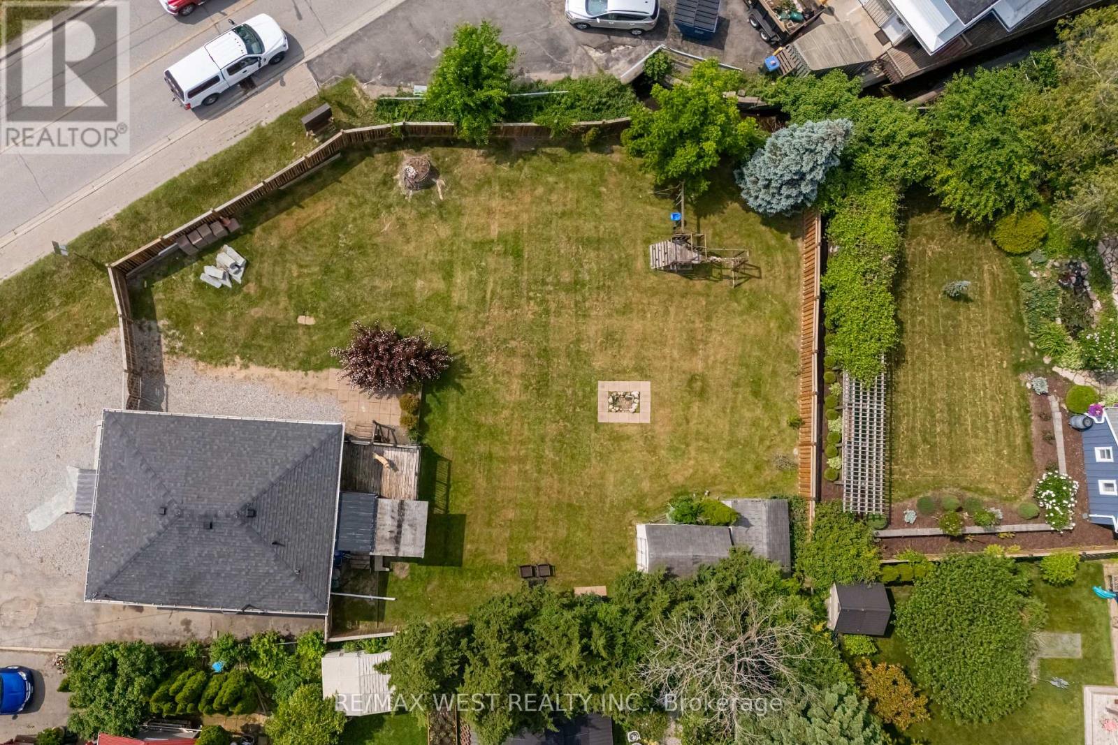 31 Beaver Street, Halton Hills (Glen Williams), Ontario  L7G 3P6 - Photo 33 - W12220873