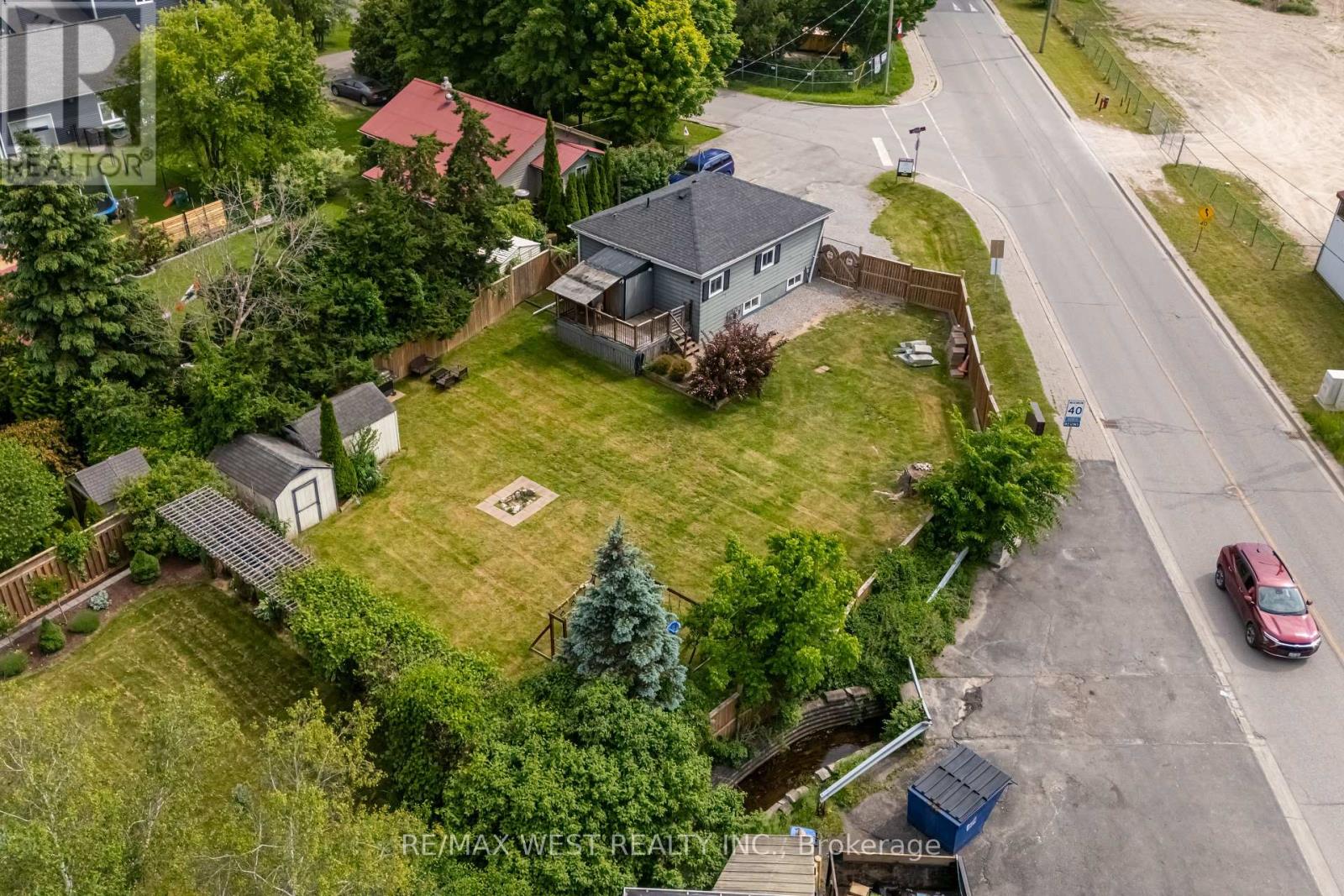 31 Beaver Street, Halton Hills (Glen Williams), Ontario  L7G 3P6 - Photo 28 - W12220873