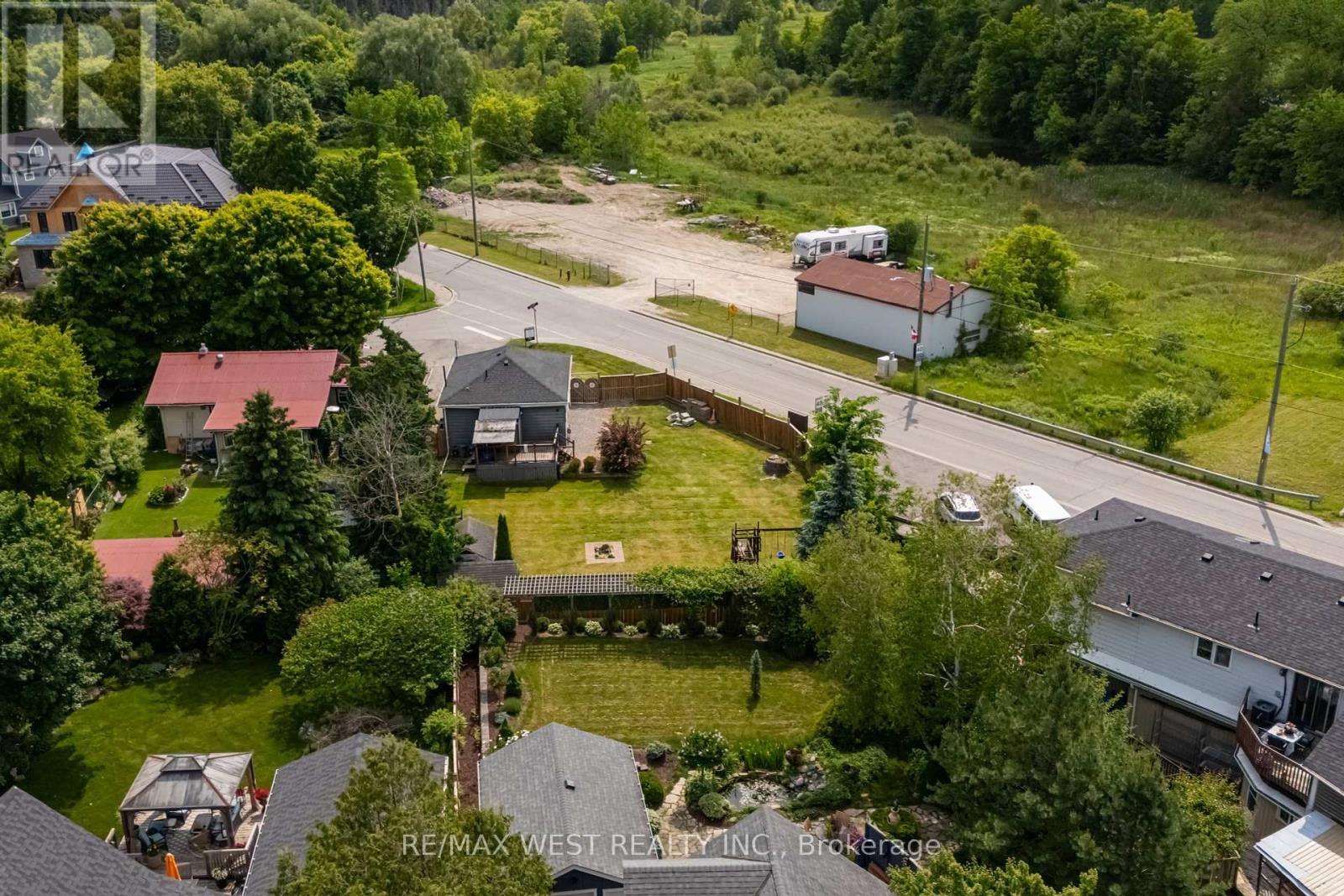 31 Beaver Street, Halton Hills (Glen Williams), Ontario  L7G 3P6 - Photo 31 - W12220873