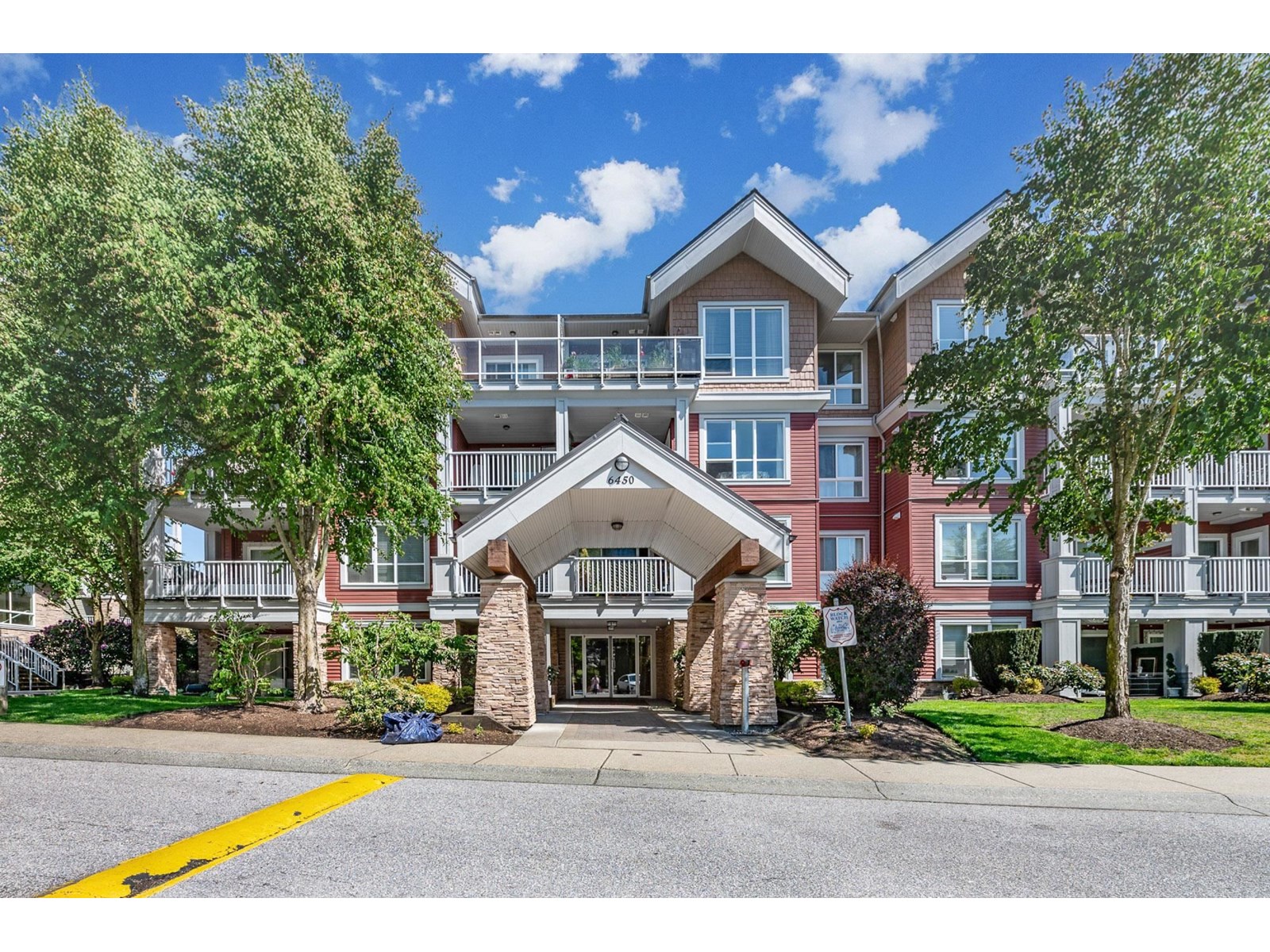 Property at 108 6450 194 STREET image 1