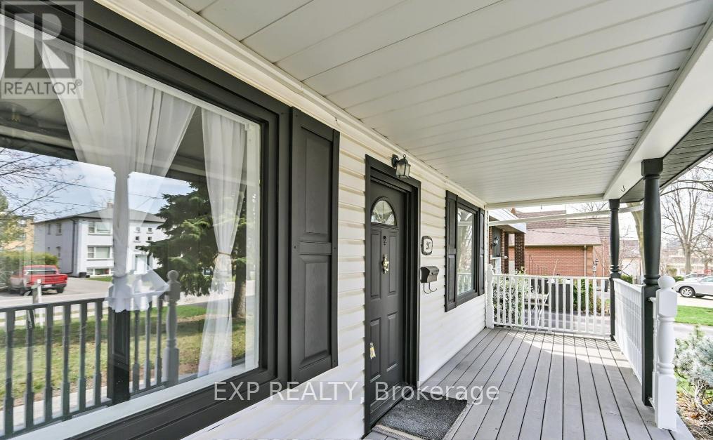 Property at 207 CHURCH STREET S image 3