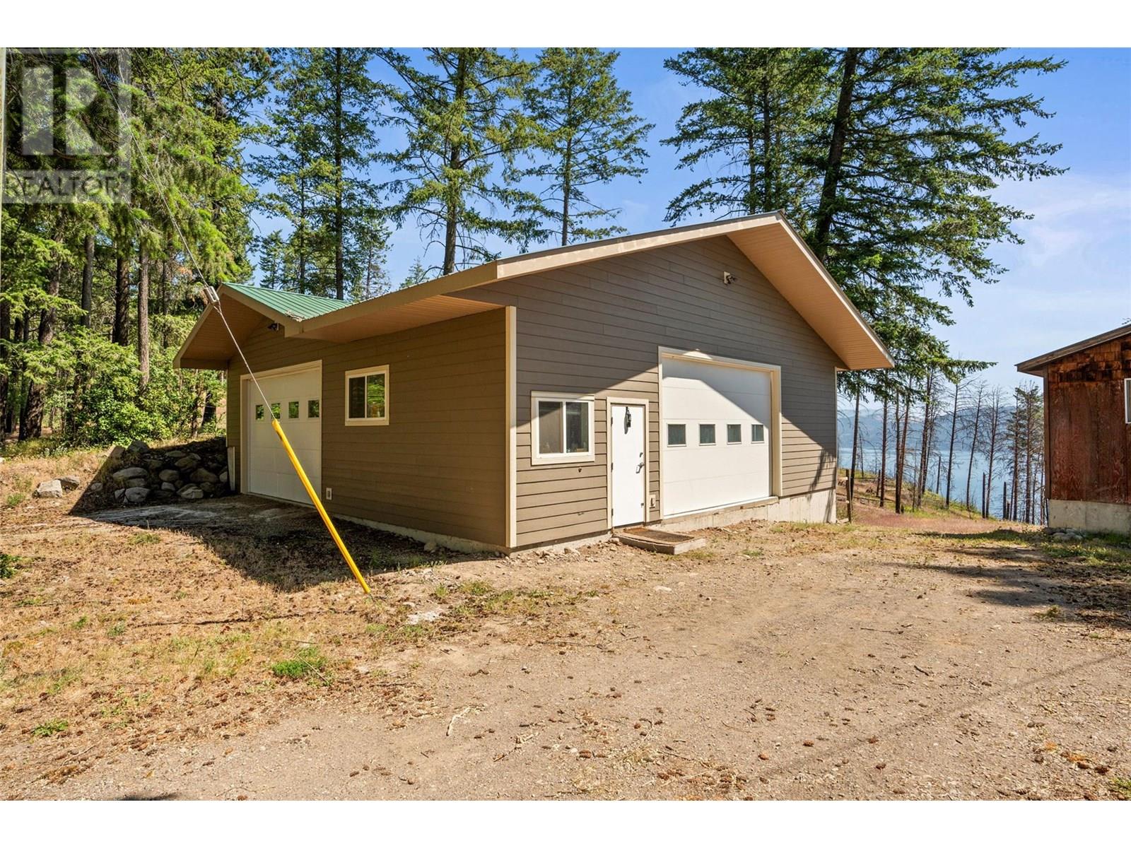 Property at 725 Udell Road image 4