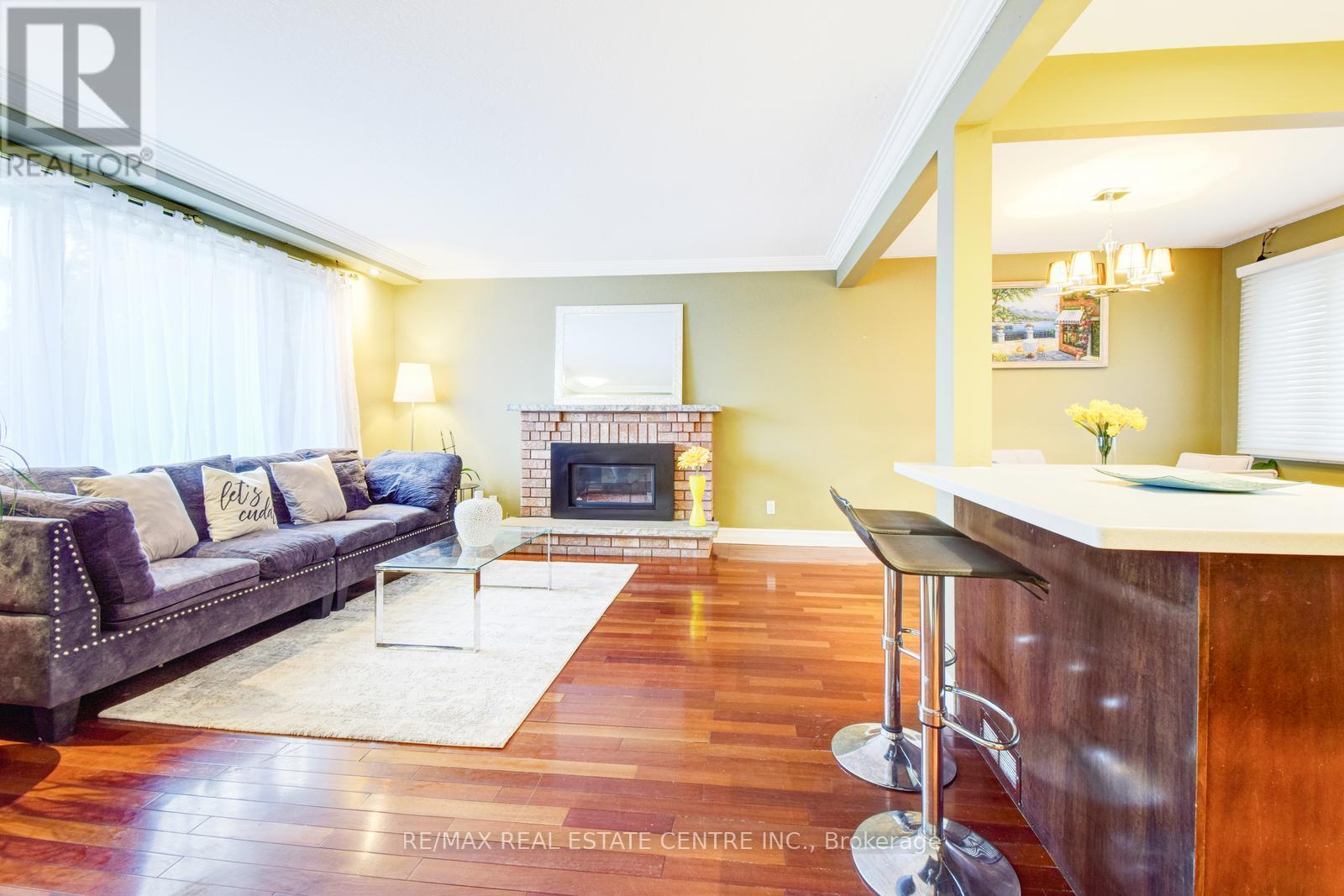 2518 Stillmeadow Road, Mississauga (Cooksville), Ontario  L5B 1X7 - Photo 16 - W12221470