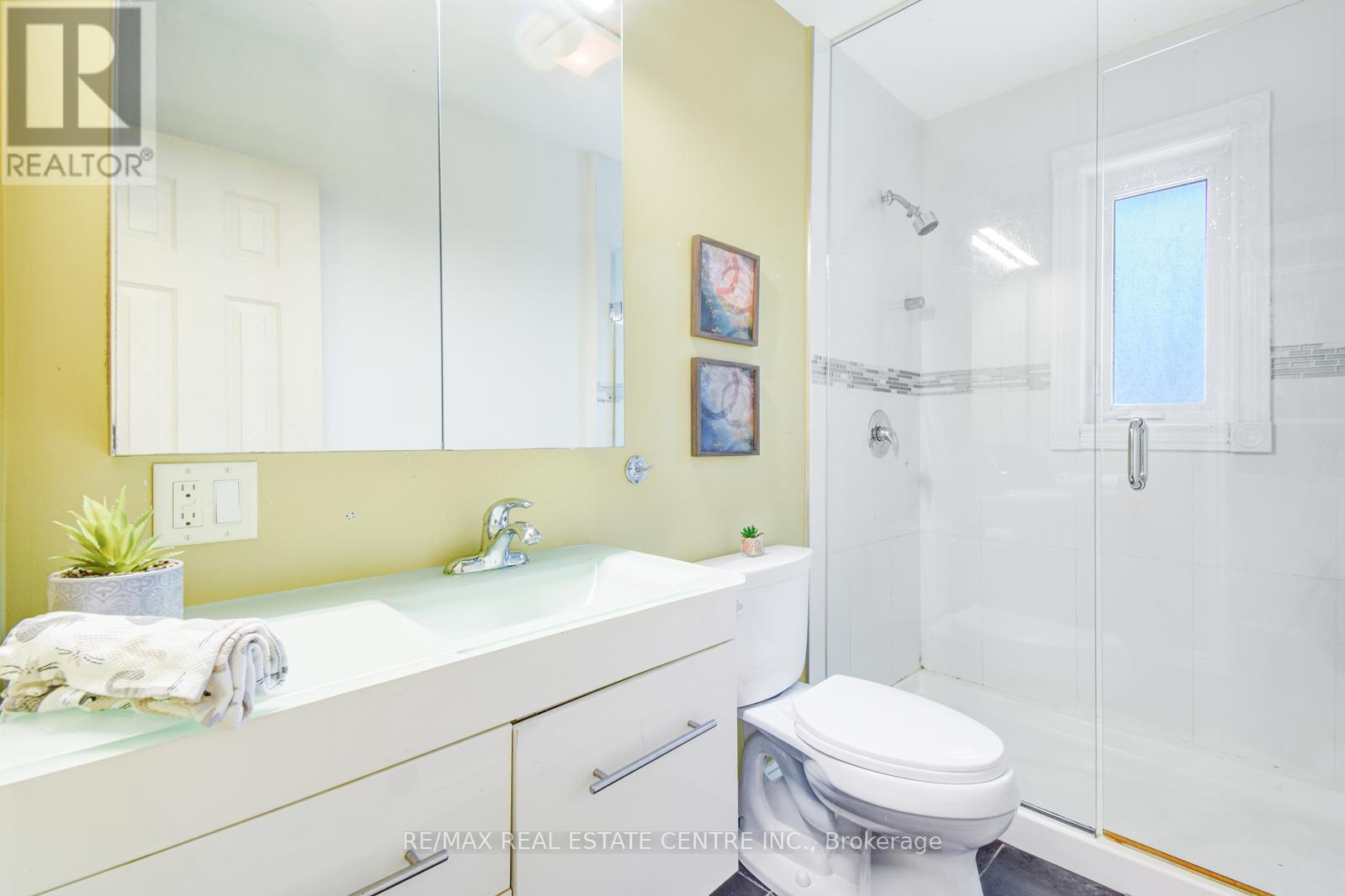 2518 Stillmeadow Road, Mississauga (Cooksville), Ontario  L5B 1X7 - Photo 19 - W12221470