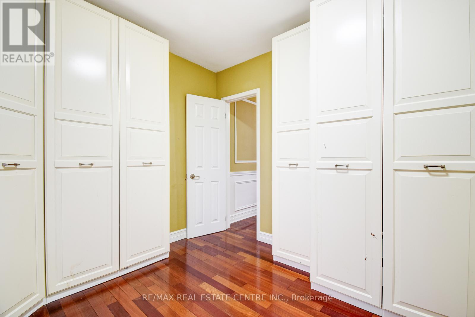 2518 Stillmeadow Road, Mississauga (Cooksville), Ontario  L5B 1X7 - Photo 23 - W12221470